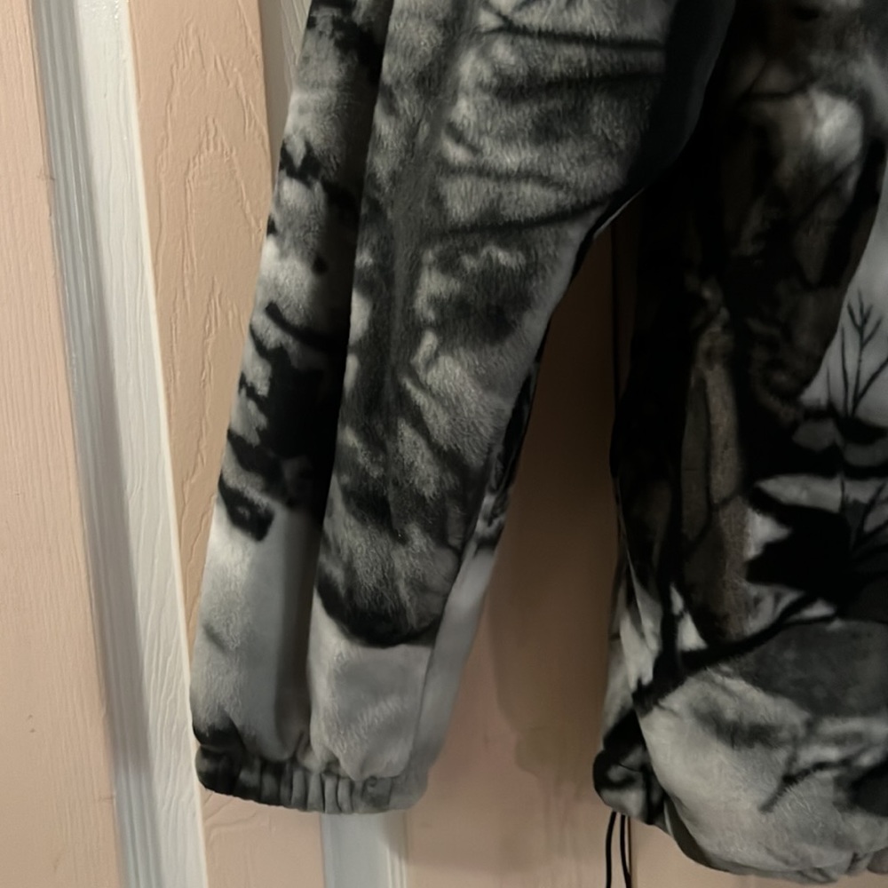Wild kind hoodie - Picture 3 of 5